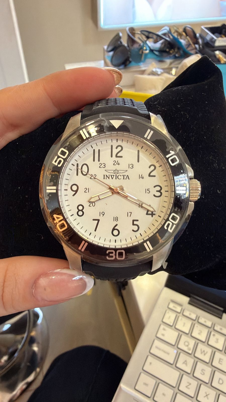RELOJ INVICTA FAJA NEGRA H